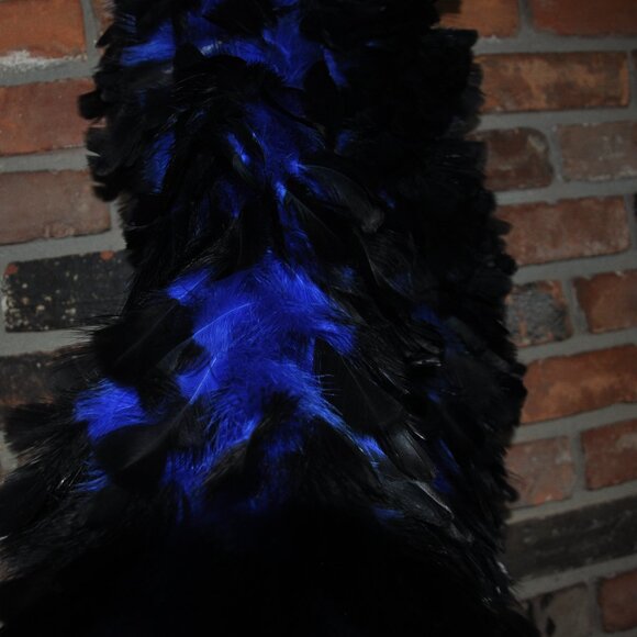 Amazing Two Tone Blue & Black Tip Real Feather Boa Shawl Burlesque Cabaret - Picture 5 of 7